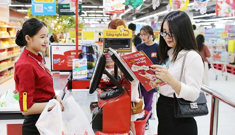 Nhân viên Bán hàng tại Cửa hàng Tiện lợi