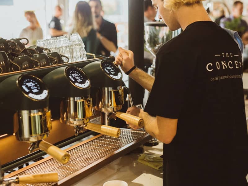 Nhân viên Pha Chế Quán Cà Phê (Barista)